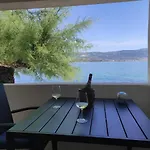 Апартаменты By The Sea Трогир