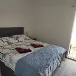 Апартаменты By The Sea