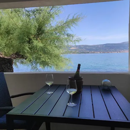 Apartment By The Sea Trogir