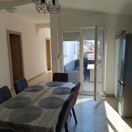 Apartment By The Sea
