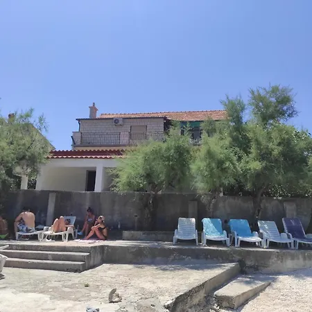 Apartman By The Sea *