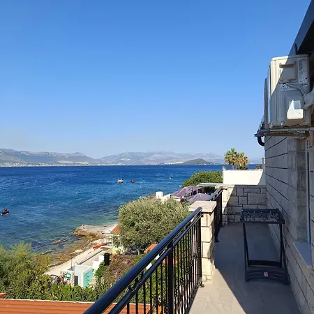 By The Sea Apartman Trogir