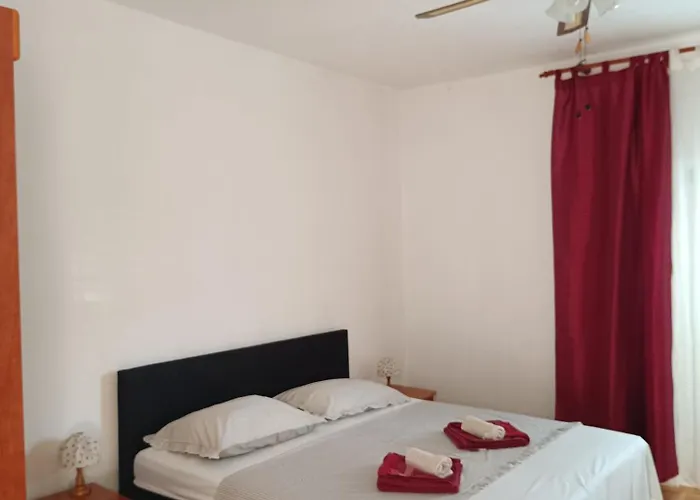 Апартаменты By The Sea